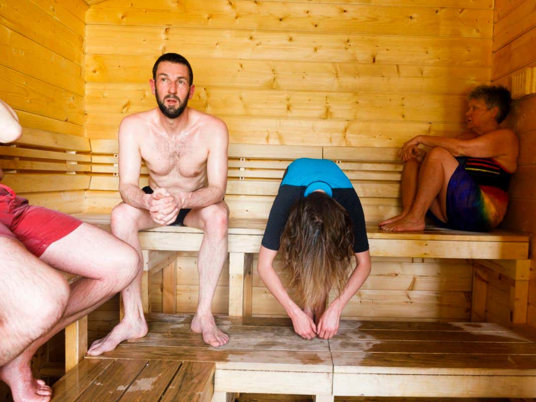 Sauna dry steam or wet steam, which is better overall? We compare them so you can choose your favorite sauna experience.